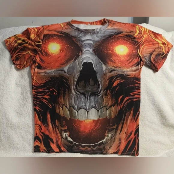 BIKER SKULL SKELETON 3-D FLAMES FIRE GOTHIC PUNK ROCK T-SHIRT SIZE MEDIUM (38) - Picture 3 of 7